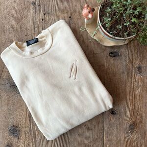 Elegant Cream Sweatshirt